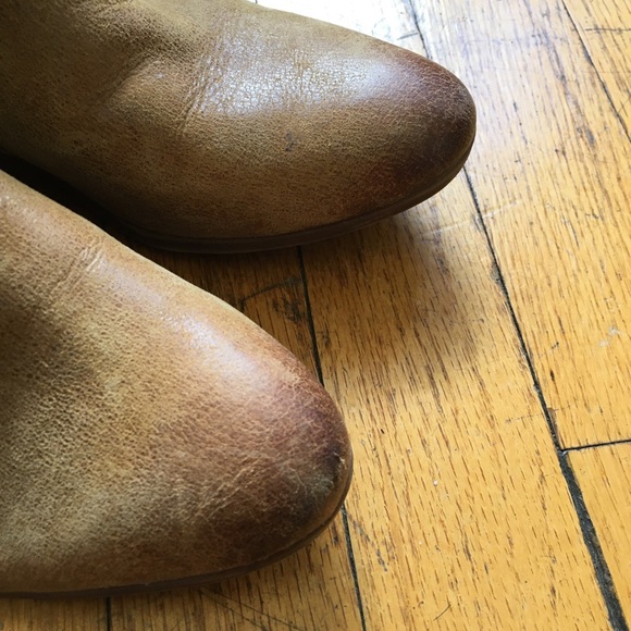 Clark’s Tan ankle booties SIZE 7 - Picture 4 of 9